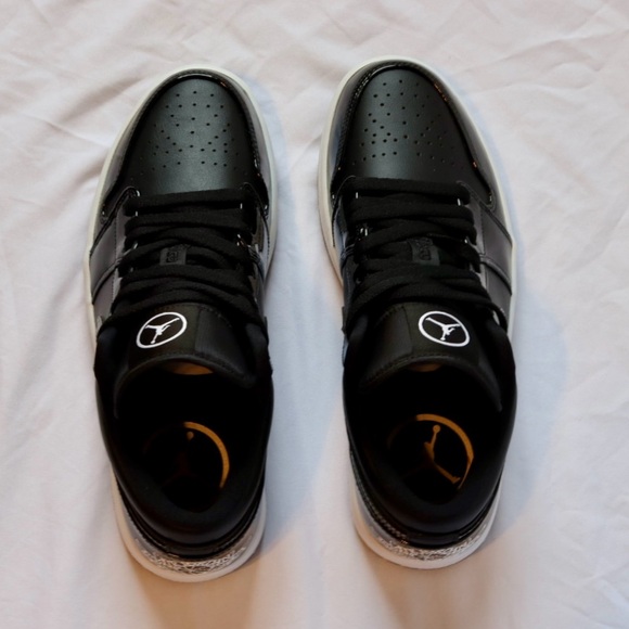 Size 9 - Jordan 1 Low All Star 2021 - Picture 5 of 9